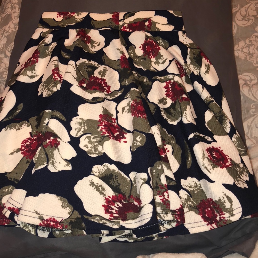 High waisted skirt